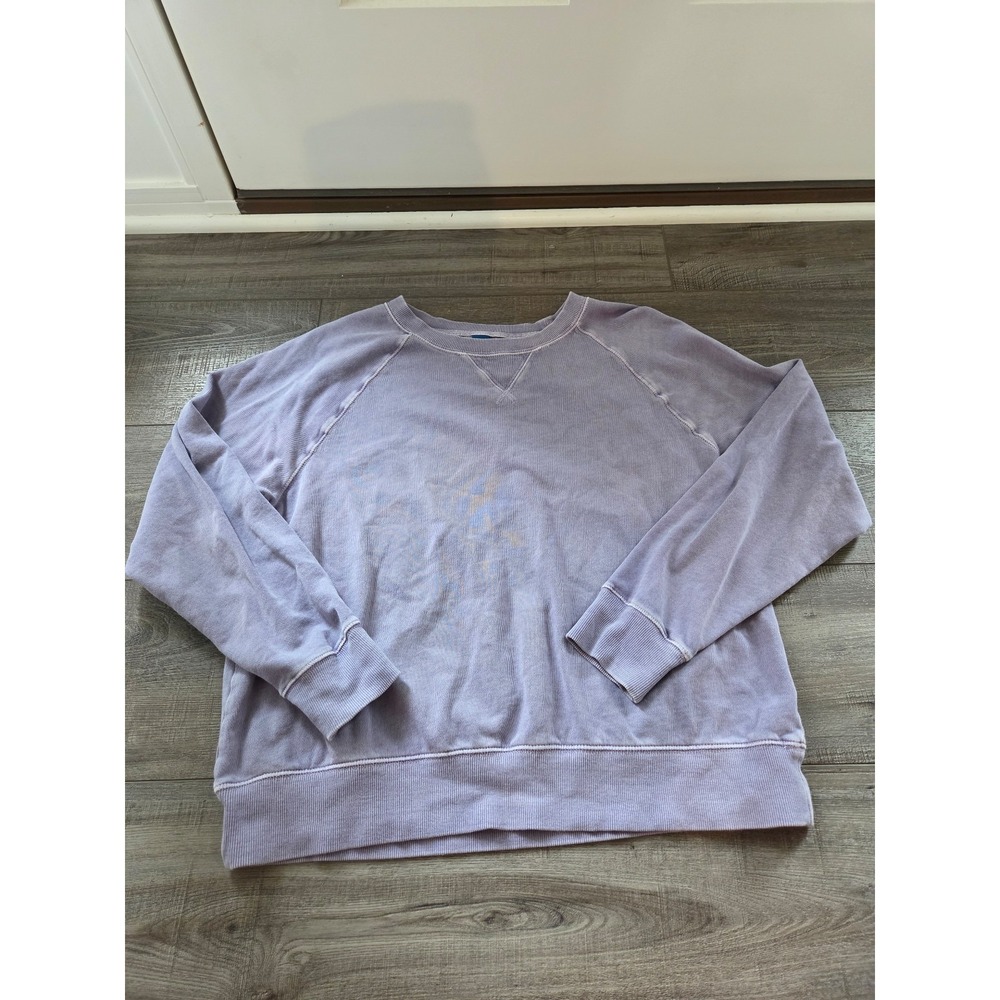 Old navy women's crew neck top size Medium